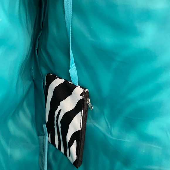 NWT Zebra print aqua blue teal large size tote bag - Picture 4 of 4